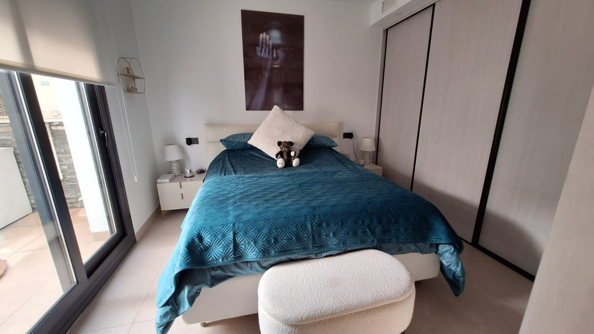 Se vende Apartamento Planta Baja de 3 dormitorios en Costa Blanca, Alicante, España