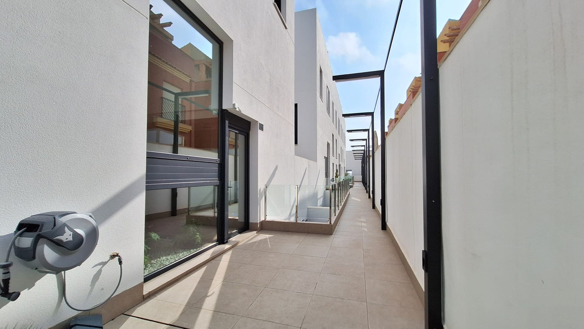 Se vende Apartamento Planta Baja de 3 dormitorios en Costa Blanca, Alicante, España