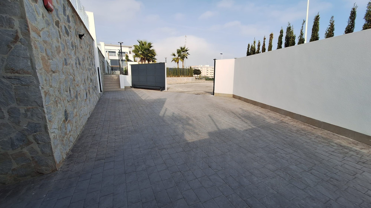 Se vende Apartamento Planta Baja de 3 dormitorios en Costa Blanca, Alicante, España