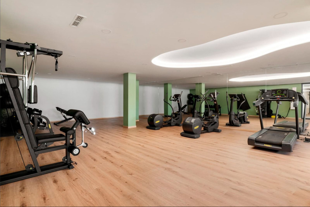 3 Bed Apartment for sale in Calanova Golf Costa Del Sol, Málaga, Spain