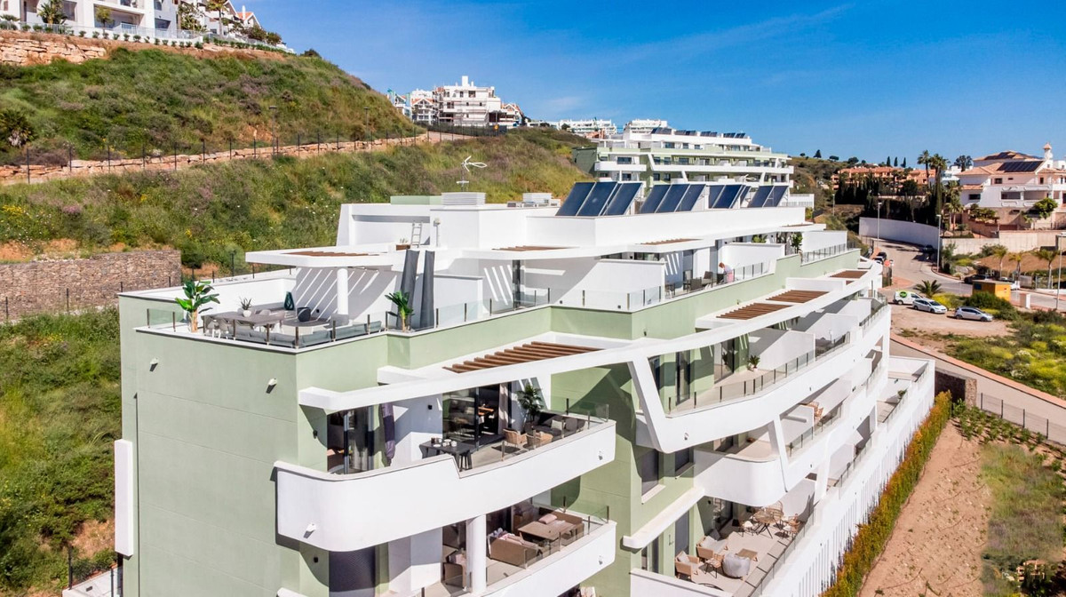 3 Bed Apartment for sale in Calanova Golf Costa Del Sol, Málaga, Spain