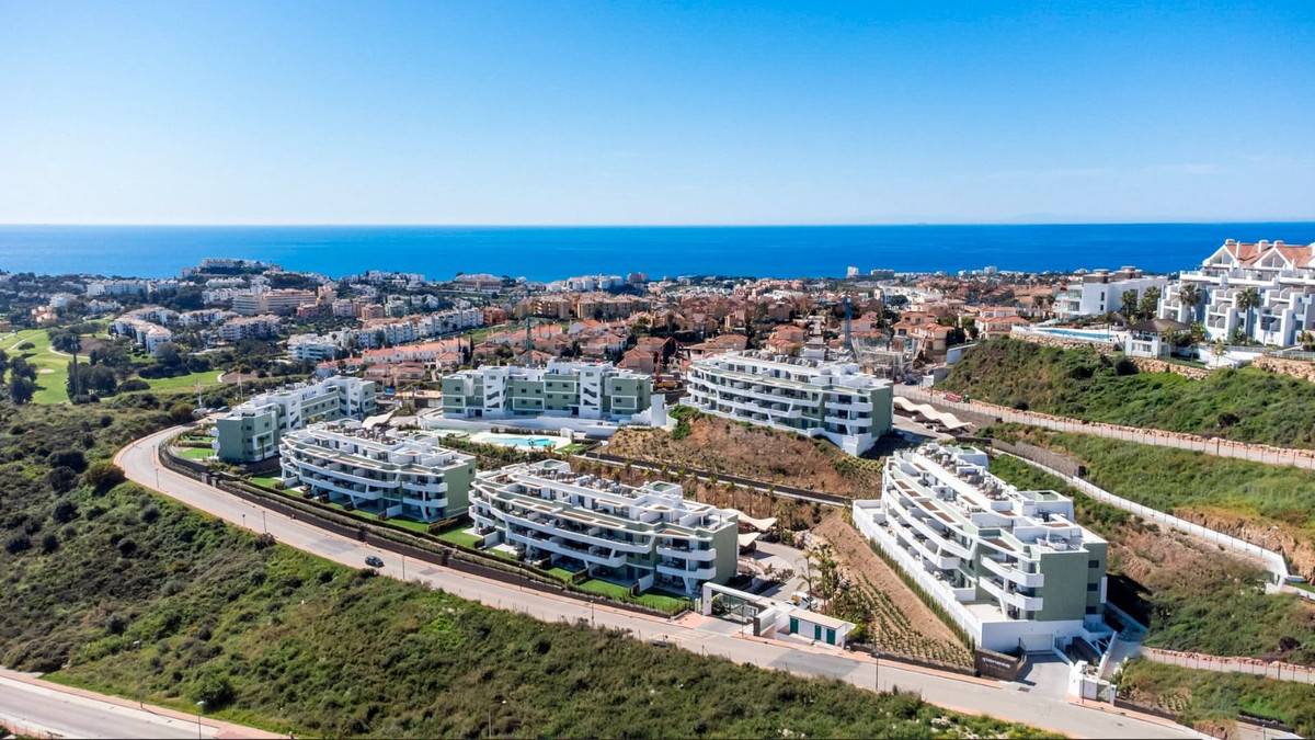 3 Bed Apartment for sale in Calanova Golf Costa Del Sol, Málaga, Spain
