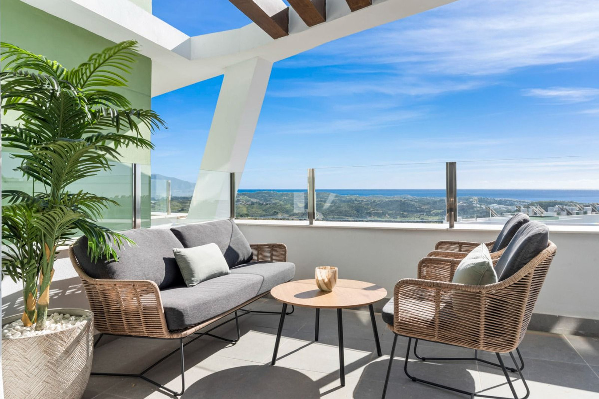 3 Bed Apartment for sale in Calanova Golf Costa Del Sol, Málaga, Spain