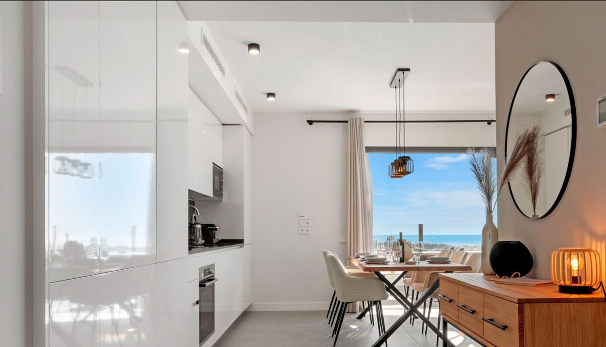 3 Bed Apartment for sale in Calanova Golf Costa Del Sol, Málaga, Spain