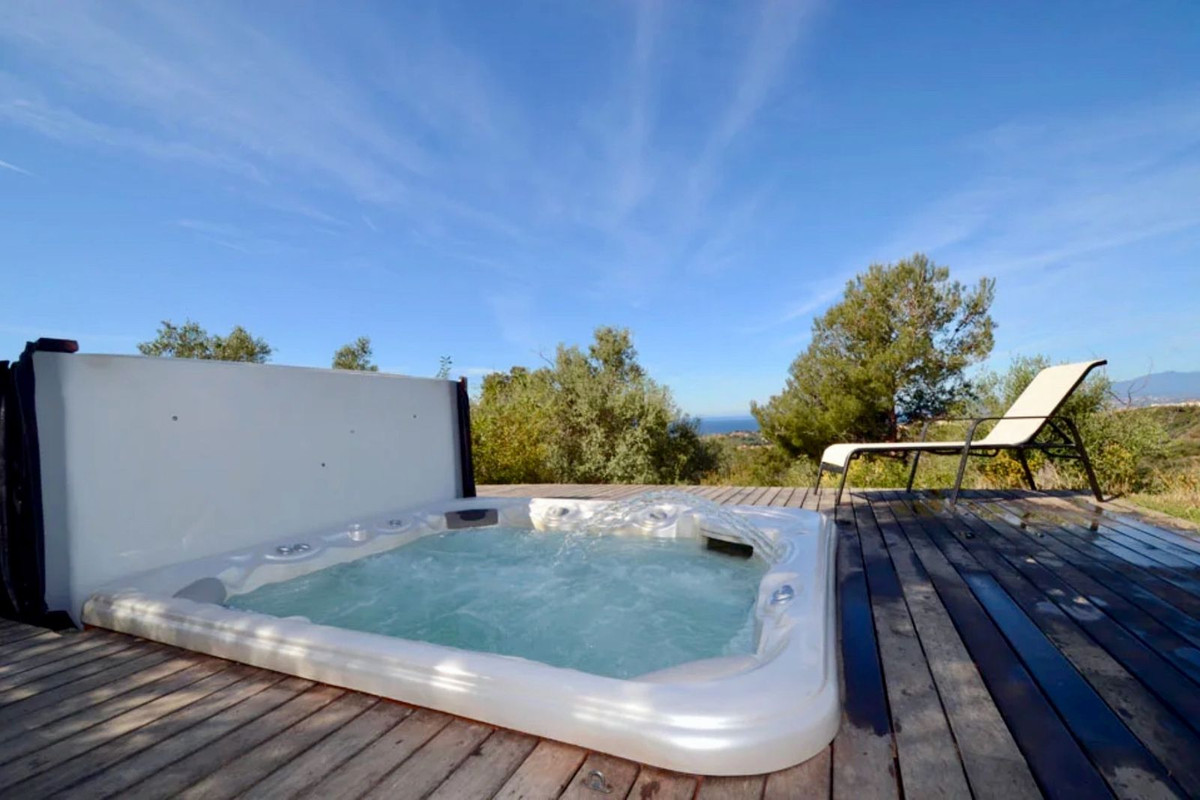 Se vende Villa - Chalet de 7 dormitorios en Costa Del Sol, Málaga, España