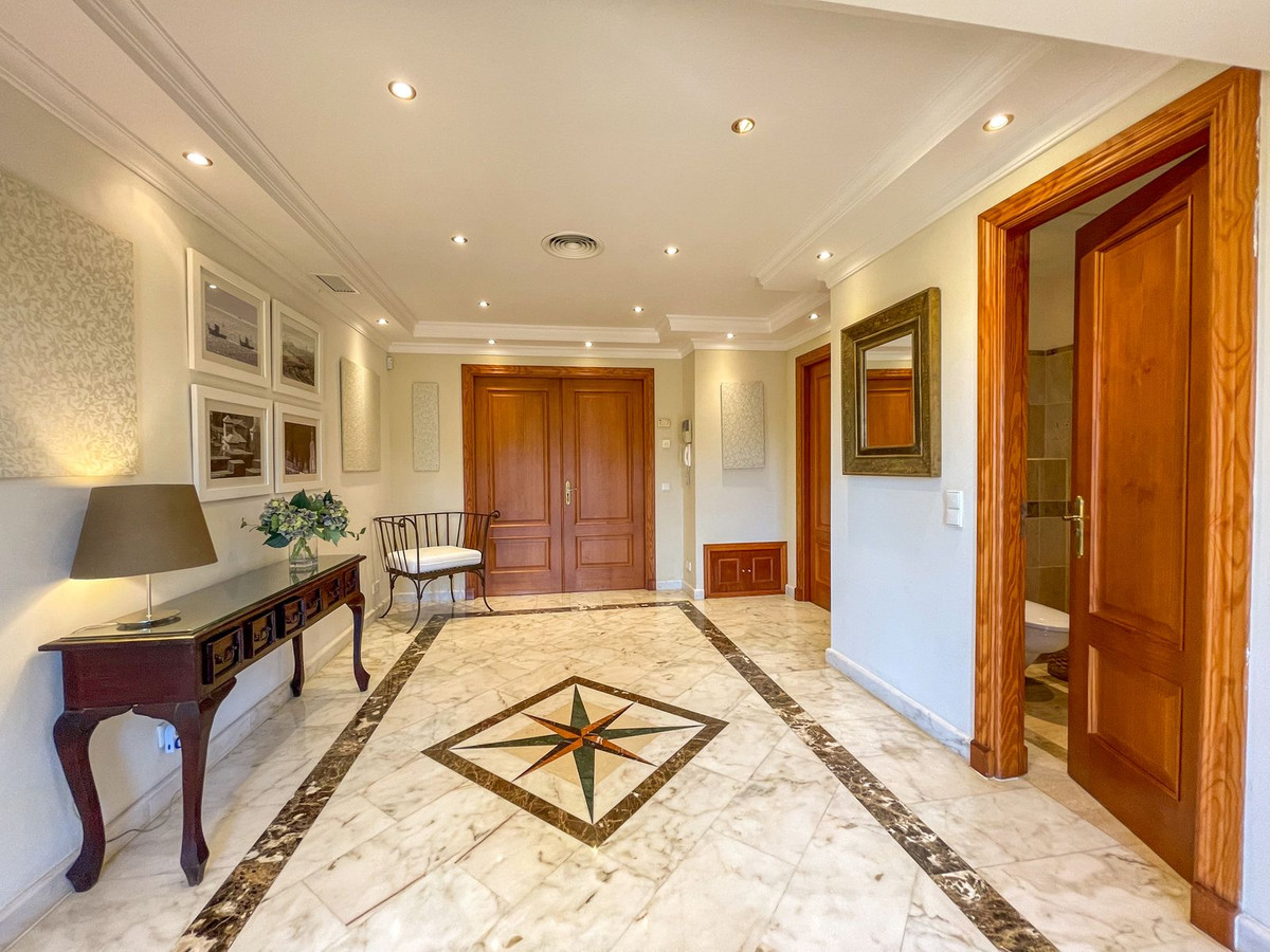 Se vende Villa - Chalet de 7 dormitorios en Costa Del Sol, Málaga, España
