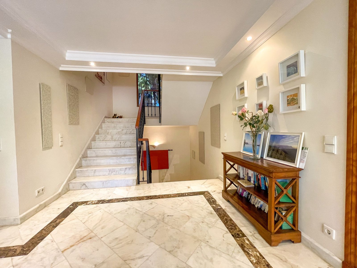 Se vende Villa - Chalet de 7 dormitorios en Costa Del Sol, Málaga, España