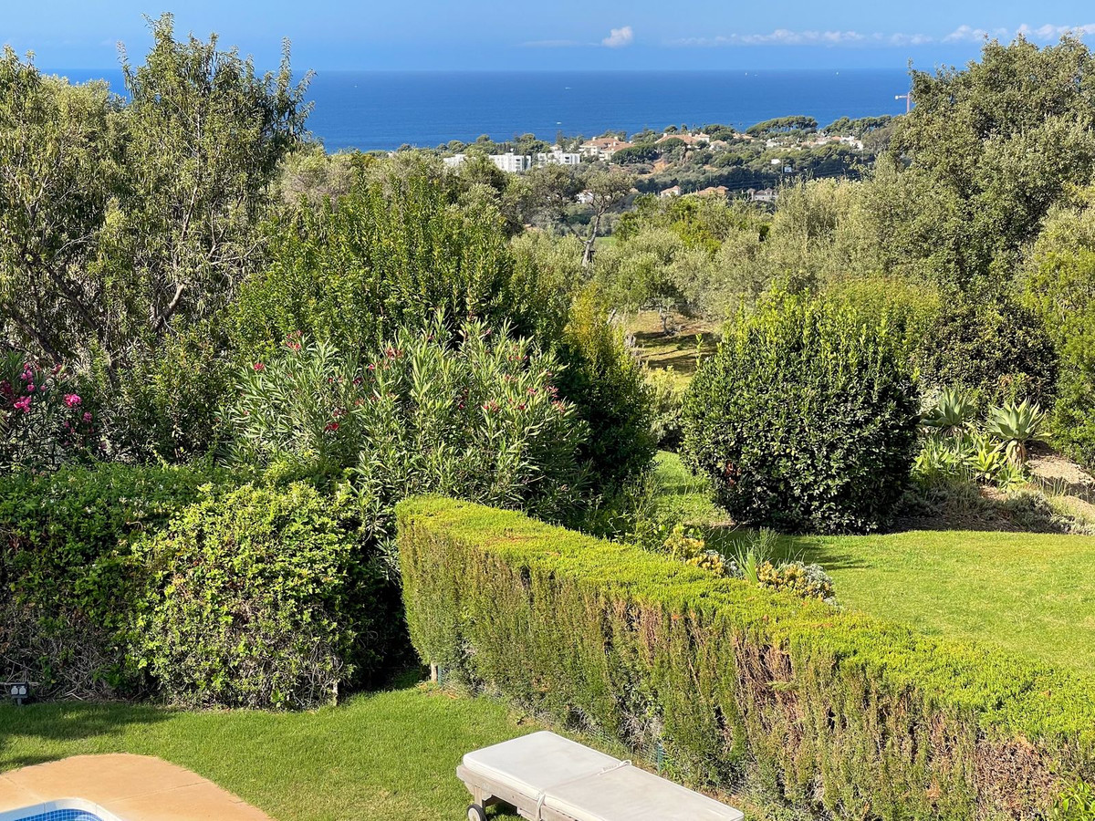 Se vende Villa - Chalet de 7 dormitorios en Costa Del Sol, Málaga, España