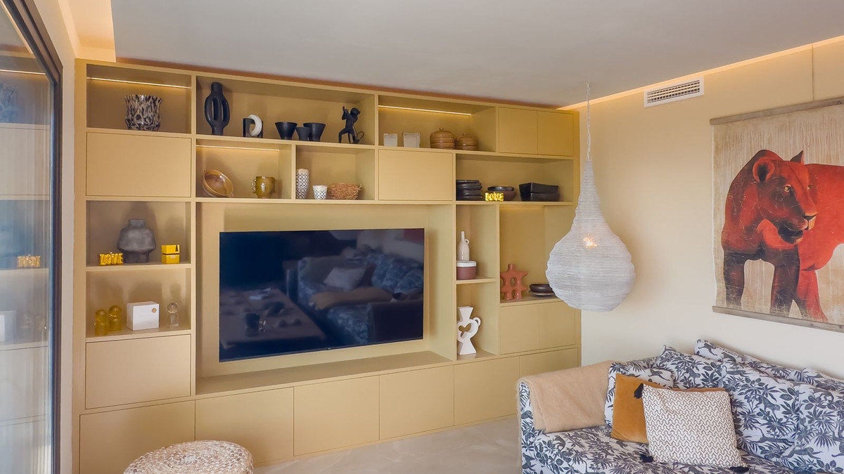 3 Bed Apartment for sale in Istán Costa Del Sol, Málaga, Spain