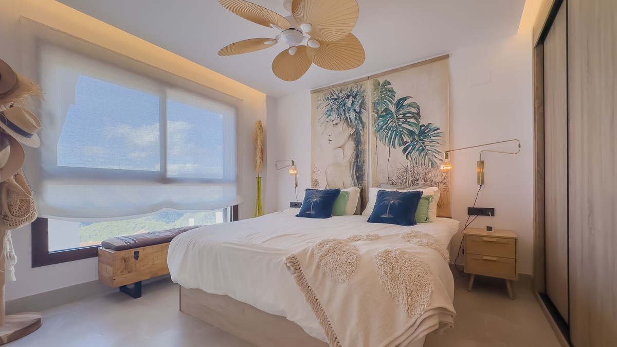 3 Bed Apartment for sale in Istán Costa Del Sol, Málaga, Spain