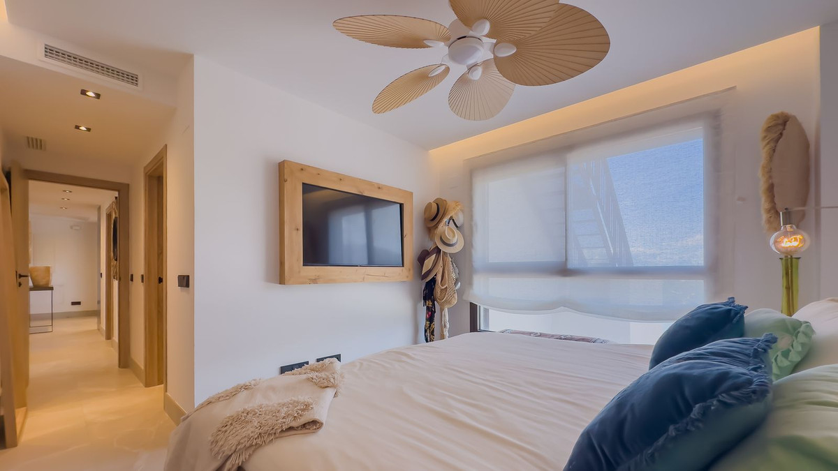 3 Bed Apartment for sale in Istán Costa Del Sol, Málaga, Spain