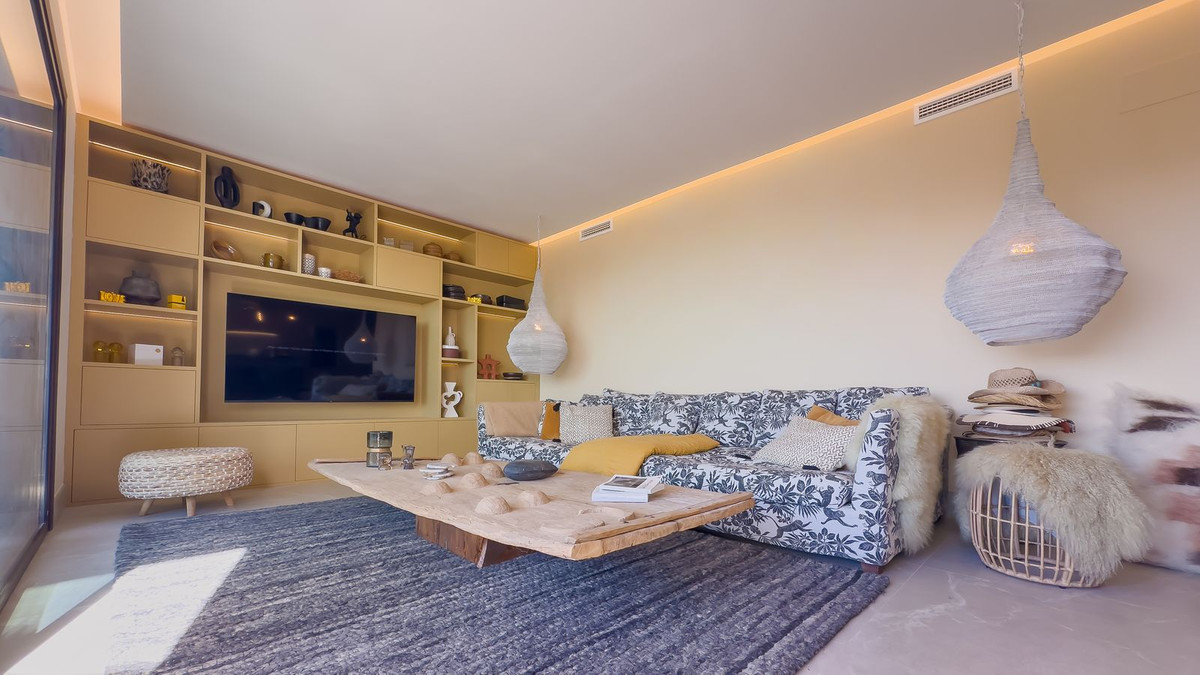 3 Bed Apartment for sale in Istán Costa Del Sol, Málaga, Spain