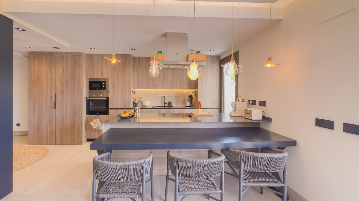 3 Bed Apartment for sale in Istán Costa Del Sol, Málaga, Spain
