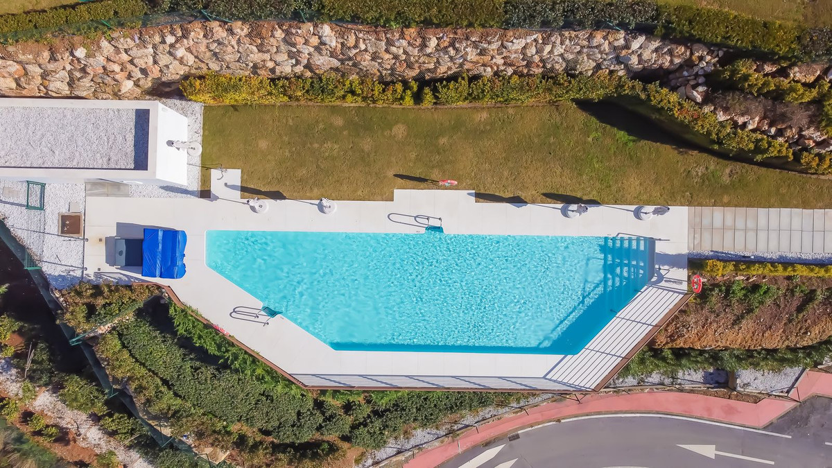 3 Bed Apartment for sale in Istán Costa Del Sol, Málaga, Spain