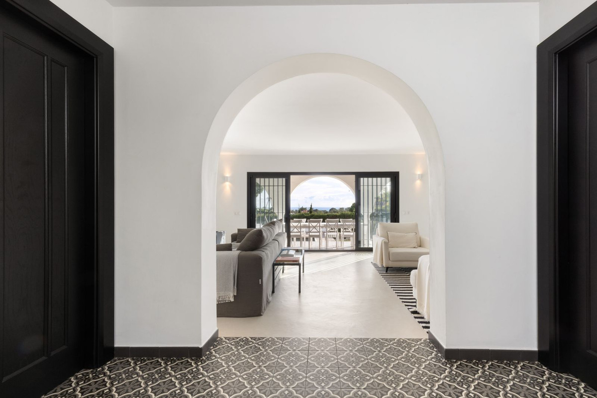5 Bed Townhouse for sale in Hacienda Las Chapas Costa Del Sol, Málaga, Spain