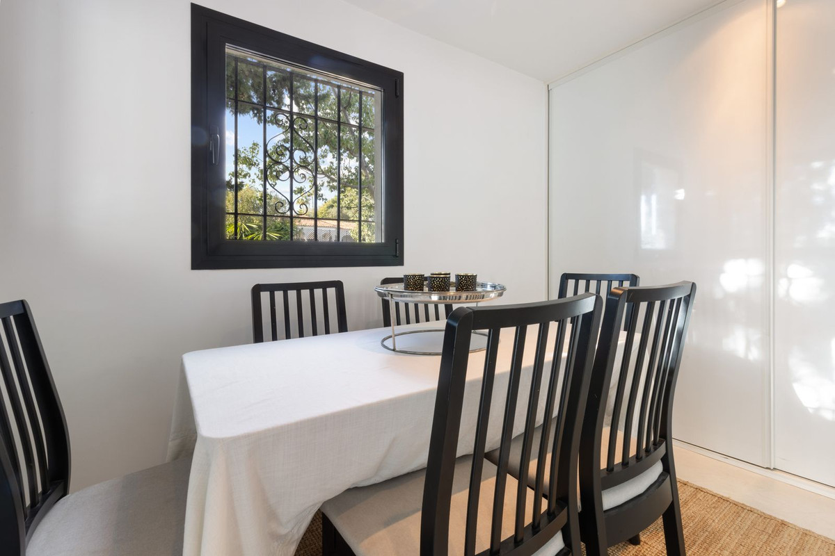 5 Bed Townhouse for sale in Hacienda Las Chapas Costa Del Sol, Málaga, Spain