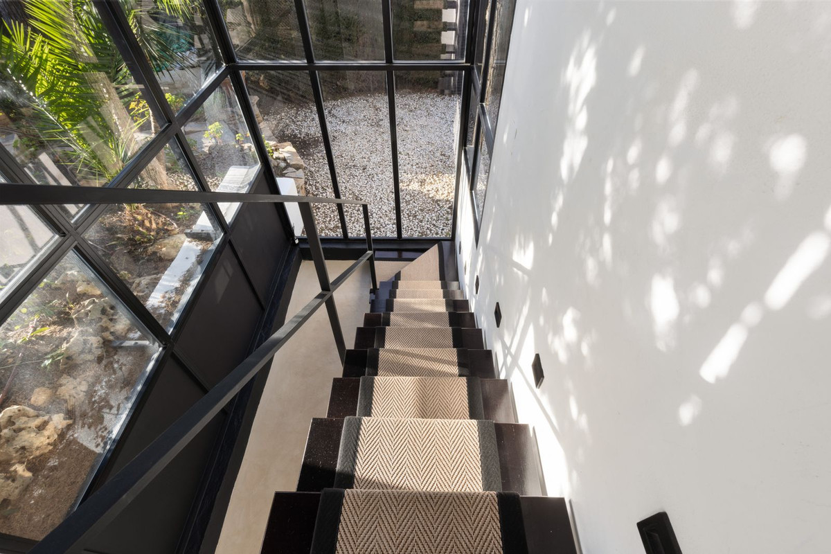 5 Bed Townhouse for sale in Hacienda Las Chapas Costa Del Sol, Málaga, Spain