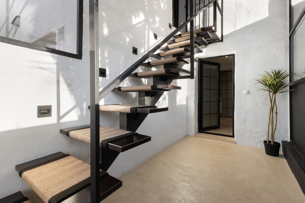 5 Bed Townhouse for sale in Hacienda Las Chapas Costa Del Sol, Málaga, Spain