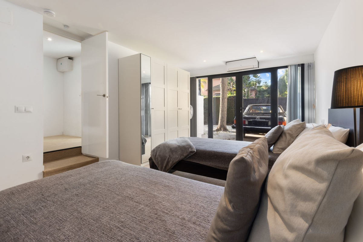 5 Bed Townhouse for sale in Hacienda Las Chapas Costa Del Sol, Málaga, Spain