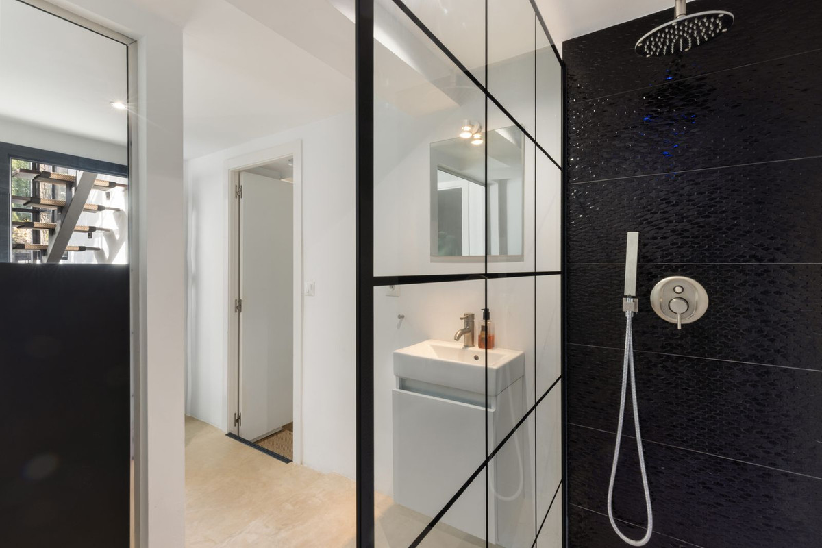 5 Bed Townhouse for sale in Hacienda Las Chapas Costa Del Sol, Málaga, Spain