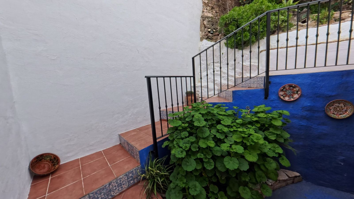 3 Bed Townhouse for sale in Almogía Costa Del Sol, Málaga, Spain