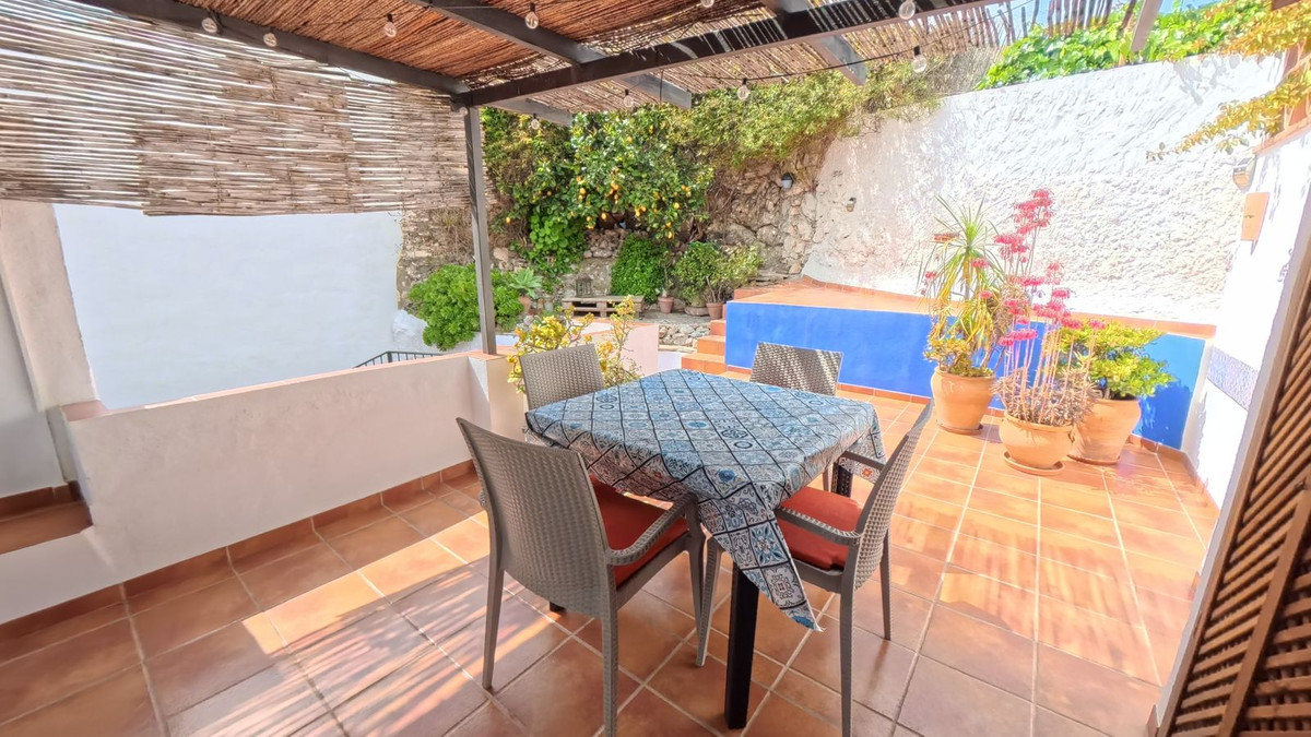 3 Bed Townhouse for sale in Almogía Costa Del Sol, Málaga, Spain