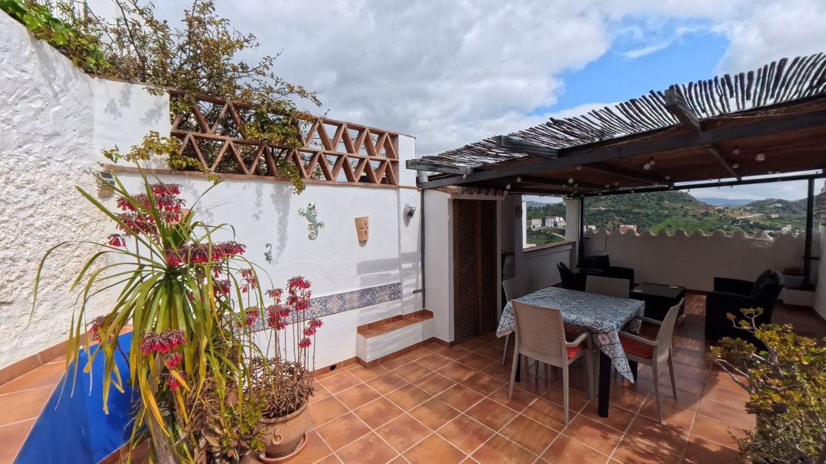 3 Bed Townhouse for sale in Almogía Costa Del Sol, Málaga, Spain