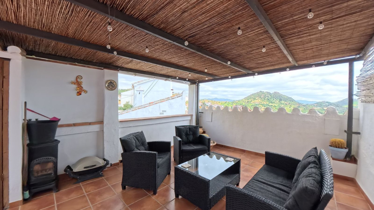 3 Bed Townhouse for sale in Almogía Costa Del Sol, Málaga, Spain