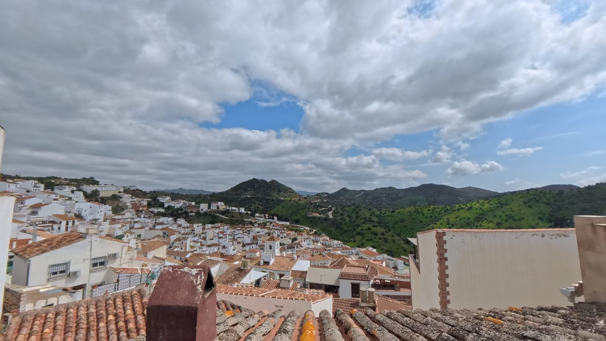3 Bed Townhouse for sale in Almogía Costa Del Sol, Málaga, Spain