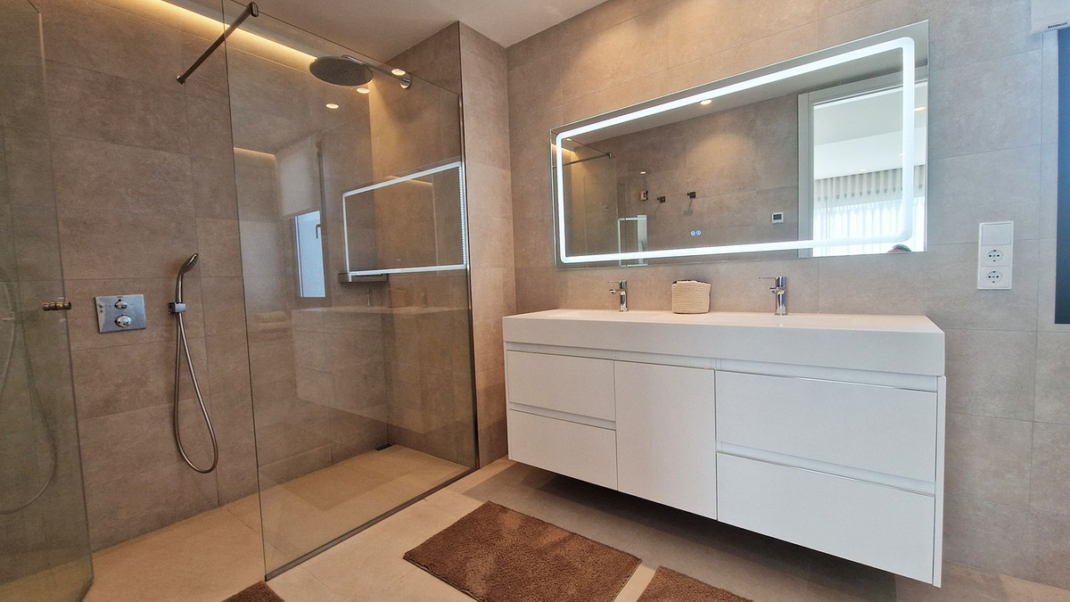 4 Bed Townhouse for sale in La Cala Golf Costa Del Sol, Málaga, Spain