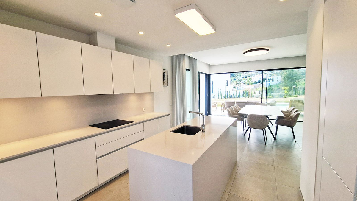 4 Bed Townhouse for sale in La Cala Golf Costa Del Sol, Málaga, Spain