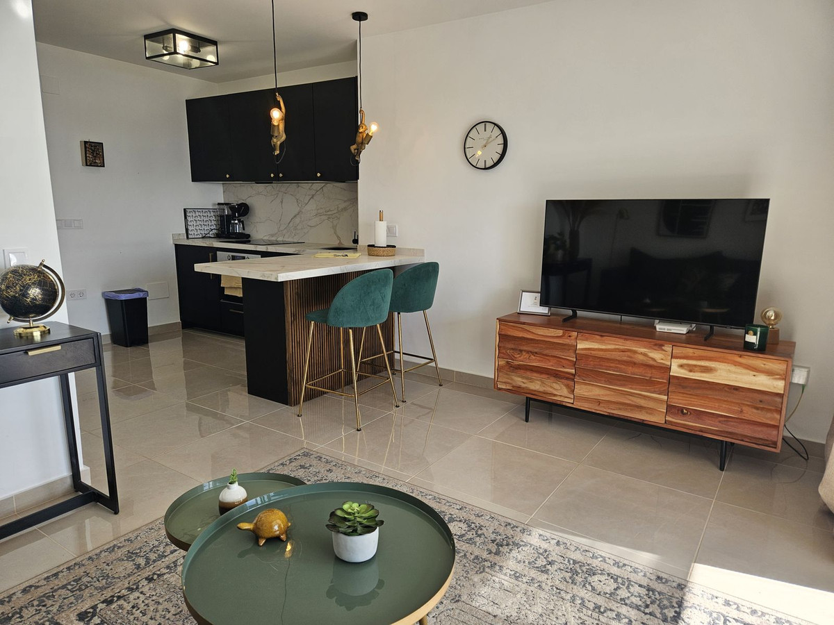 1 Bed Apartment for sale in Benalmadena Costa Costa Del Sol, Málaga, Spain