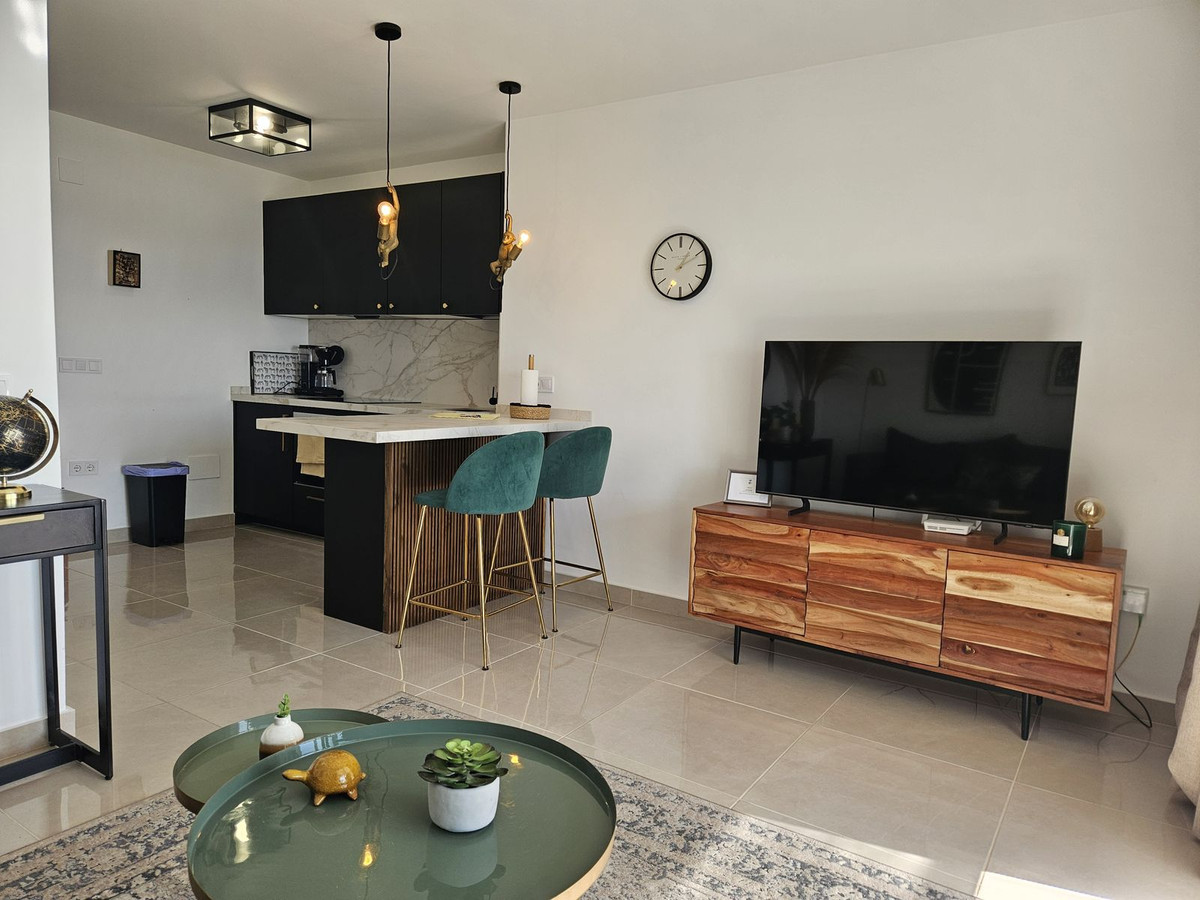1 Bed Apartment for sale in Benalmadena Costa Costa Del Sol, Málaga, Spain