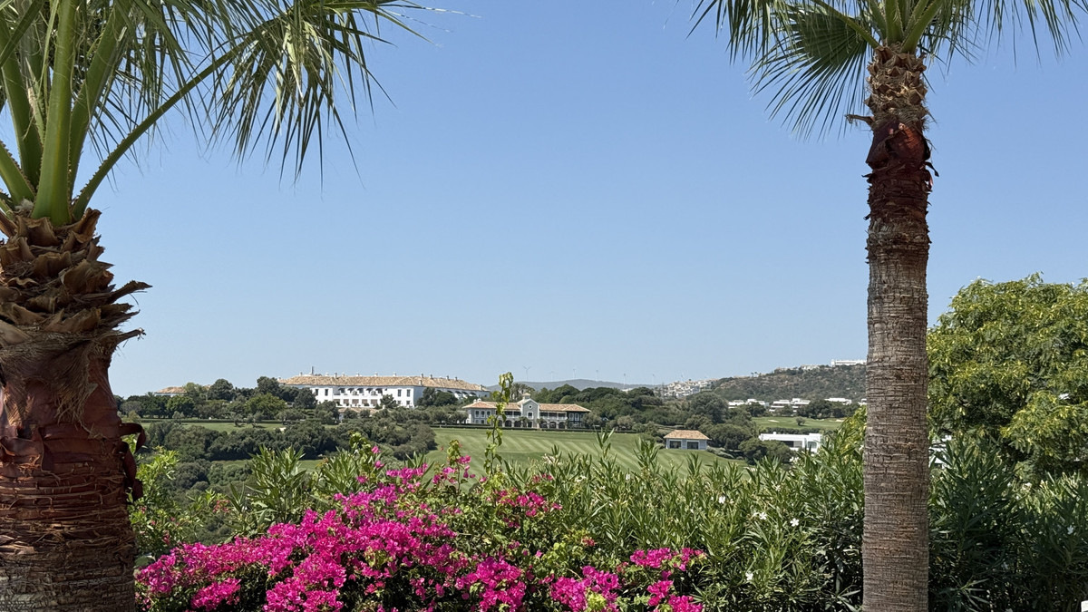 2 Bed Apartment for sale in Casares Costa Del Sol, Málaga, Spain