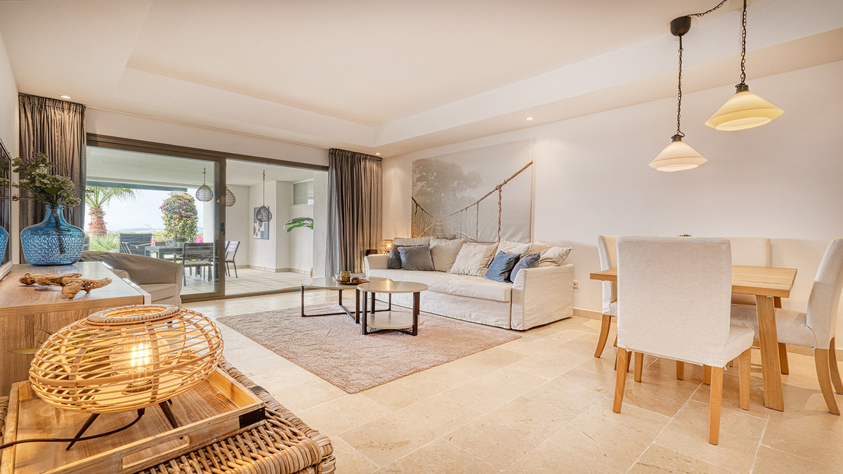 2 Bed Apartment for sale in Casares Costa Del Sol, Málaga, Spain