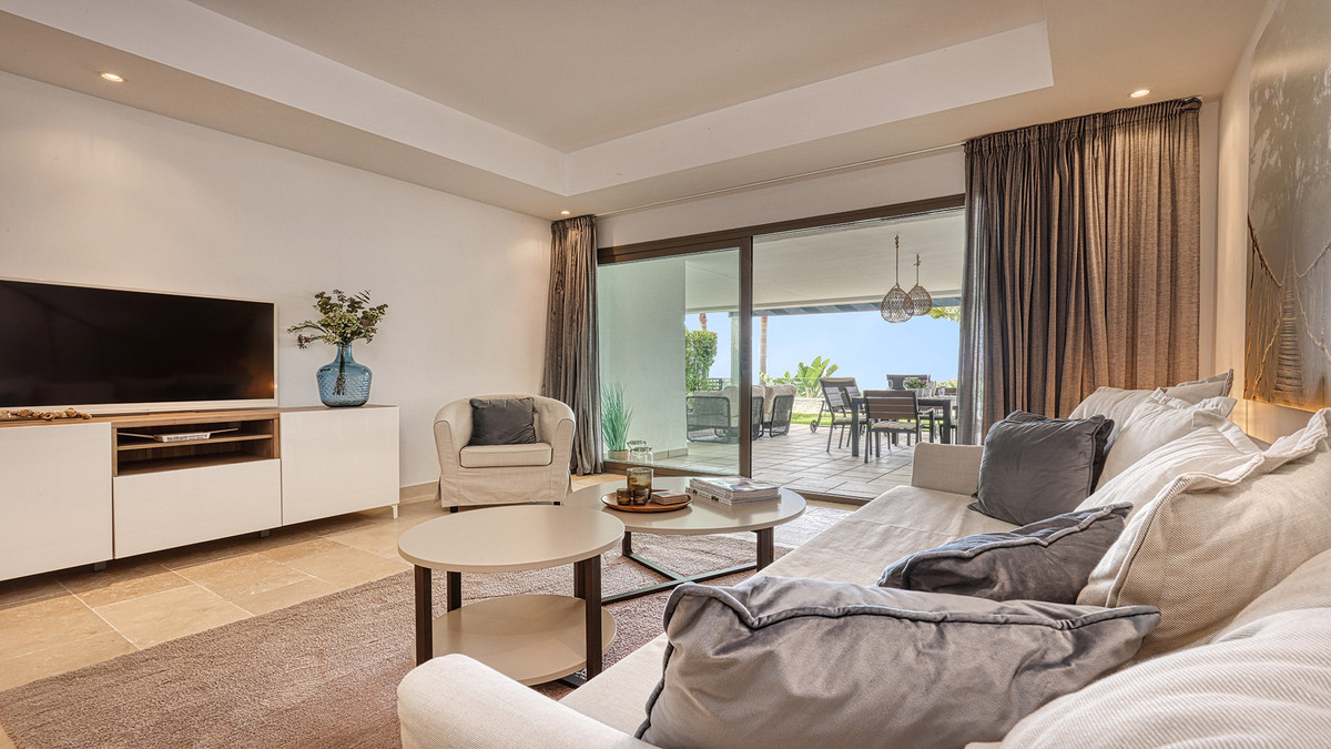 2 Bed Apartment for sale in Casares Costa Del Sol, Málaga, Spain