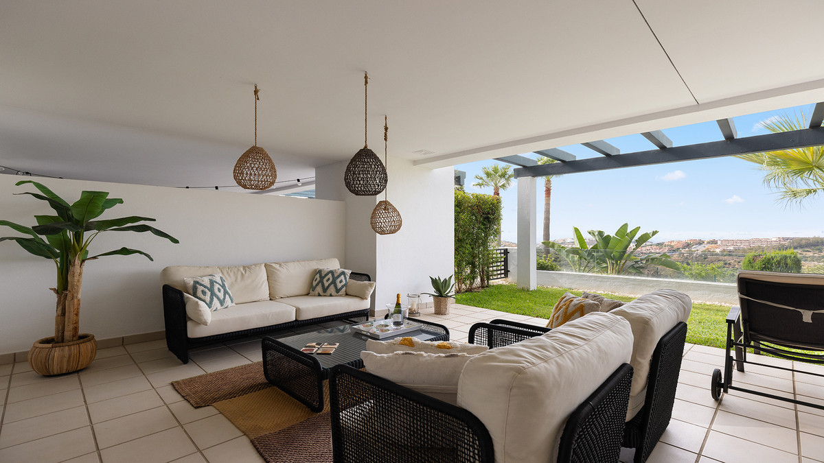 2 Bed Apartment for sale in Casares Costa Del Sol, Málaga, Spain