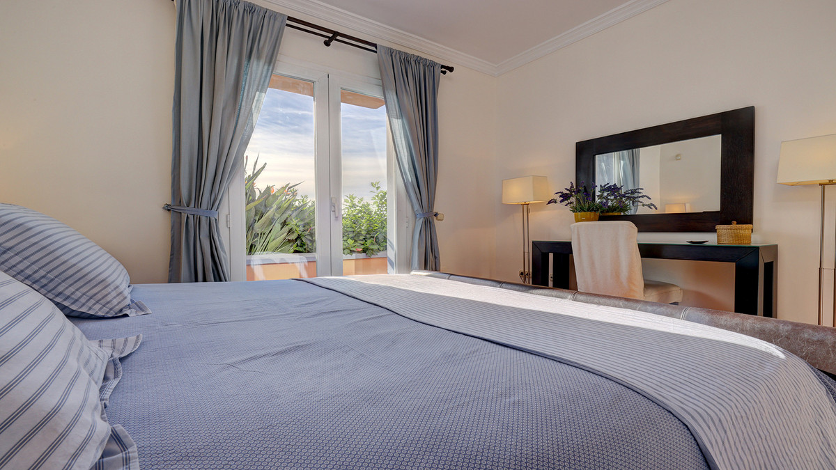 3 Bed Apartment for sale in Casares Costa Del Sol, Málaga, Spain