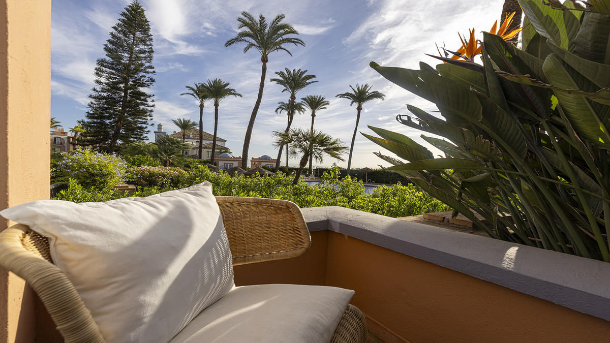 3 Bed Apartment for sale in Casares Costa Del Sol, Málaga, Spain