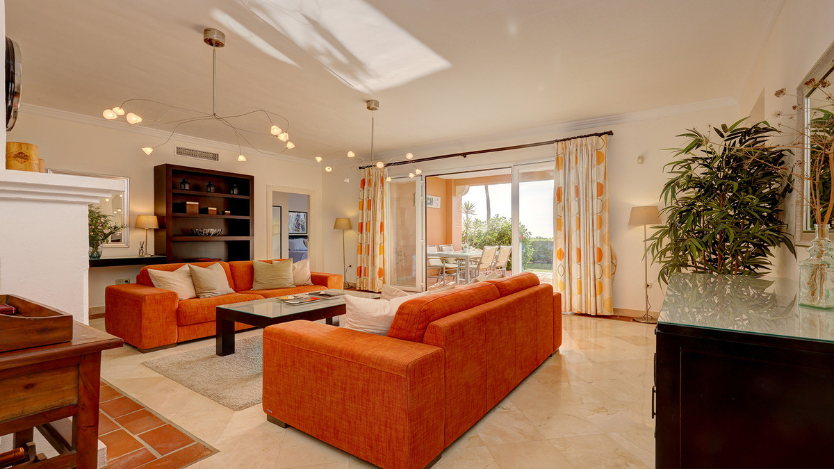 3 Bed Apartment for sale in Casares Costa Del Sol, Málaga, Spain