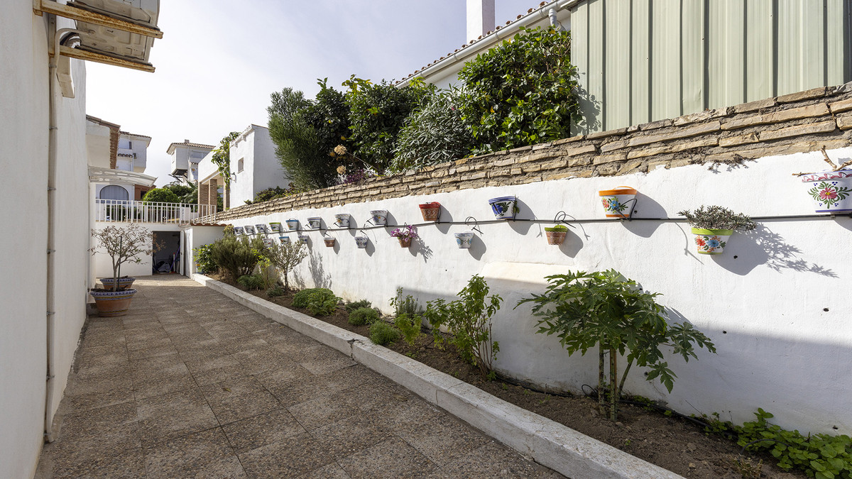 Se vende Pareada de 2 dormitorios en Costa Del Sol, Málaga, España