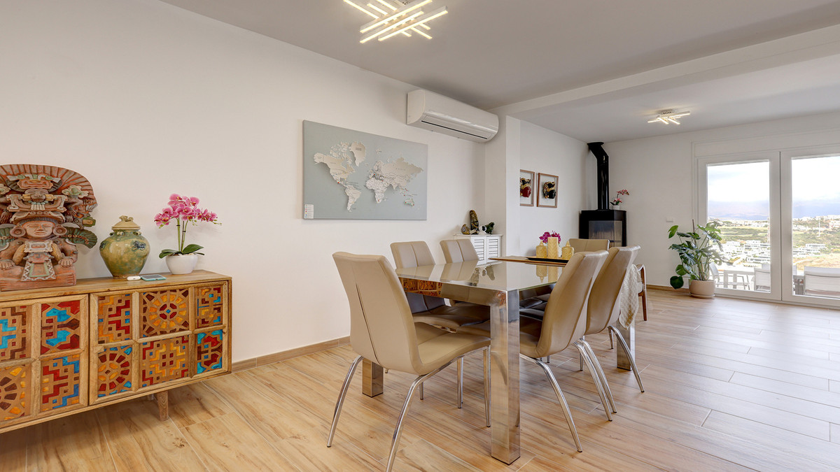 Se vende Pareada de 2 dormitorios en Costa Del Sol, Málaga, España