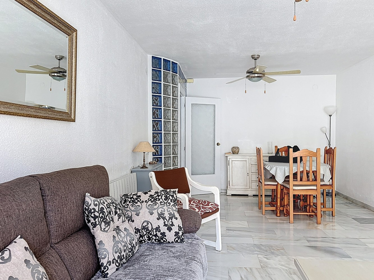 3 Bed Apartment for sale in Torre Del Mar Costa Del Sol East, Málaga, Spain