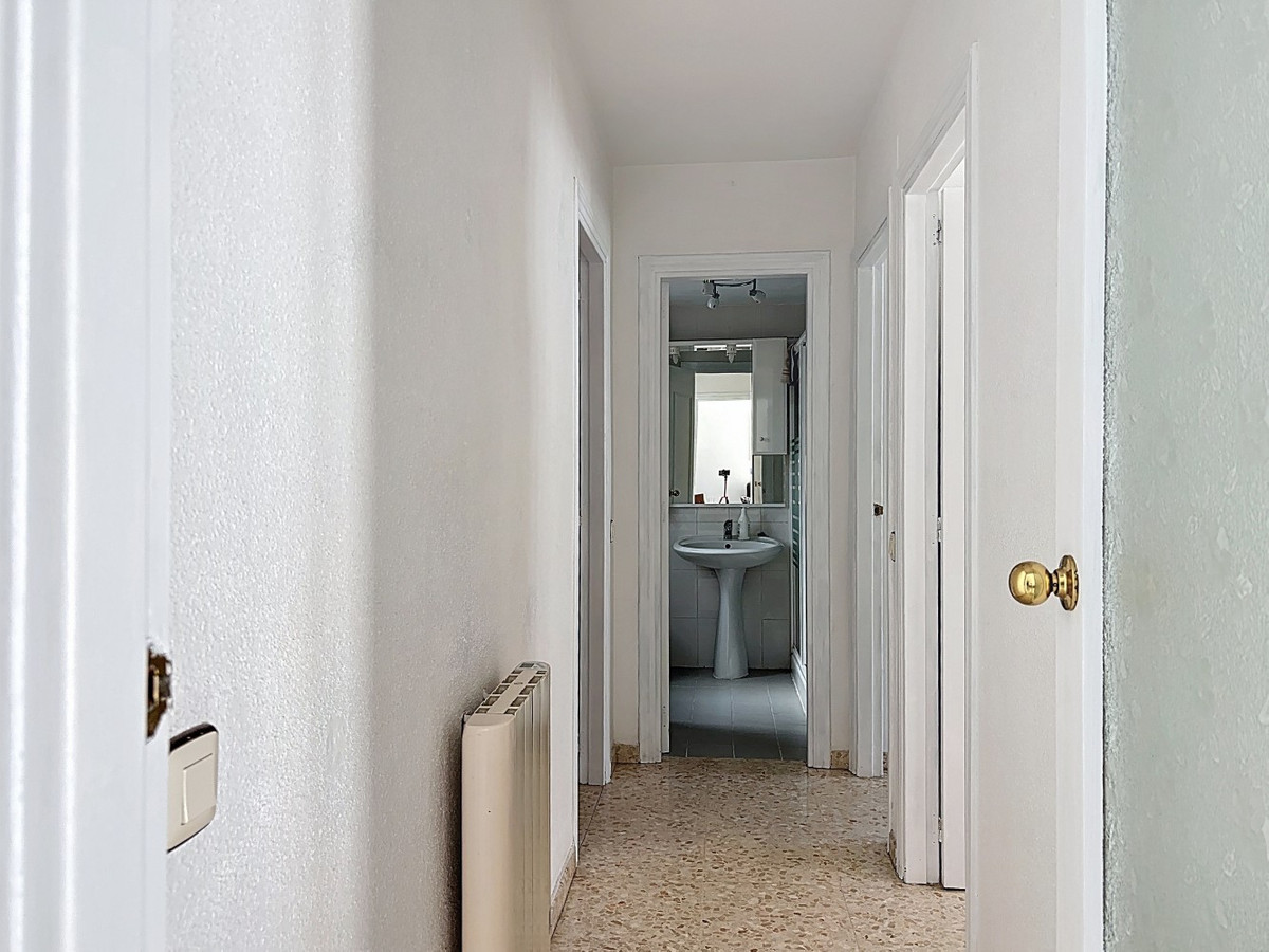 3 Bed Apartment for sale in Torre Del Mar Costa Del Sol East, Málaga, Spain