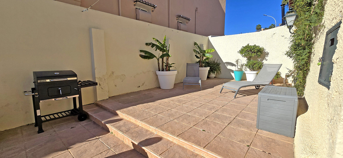 Se vende Villa - Chalet de 6 dormitorios en Costa Del Sol, Málaga, España