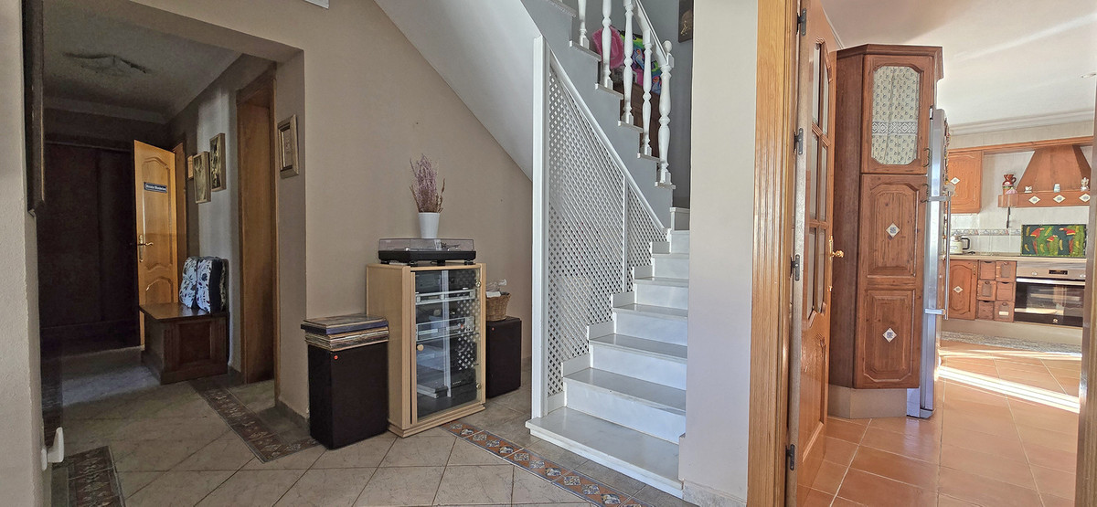 Se vende Villa - Chalet de 6 dormitorios en Costa Del Sol, Málaga, España