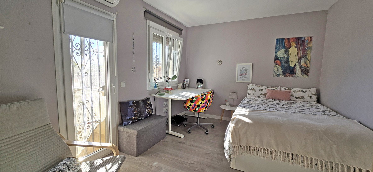 Se vende Villa - Chalet de 6 dormitorios en Costa Del Sol, Málaga, España
