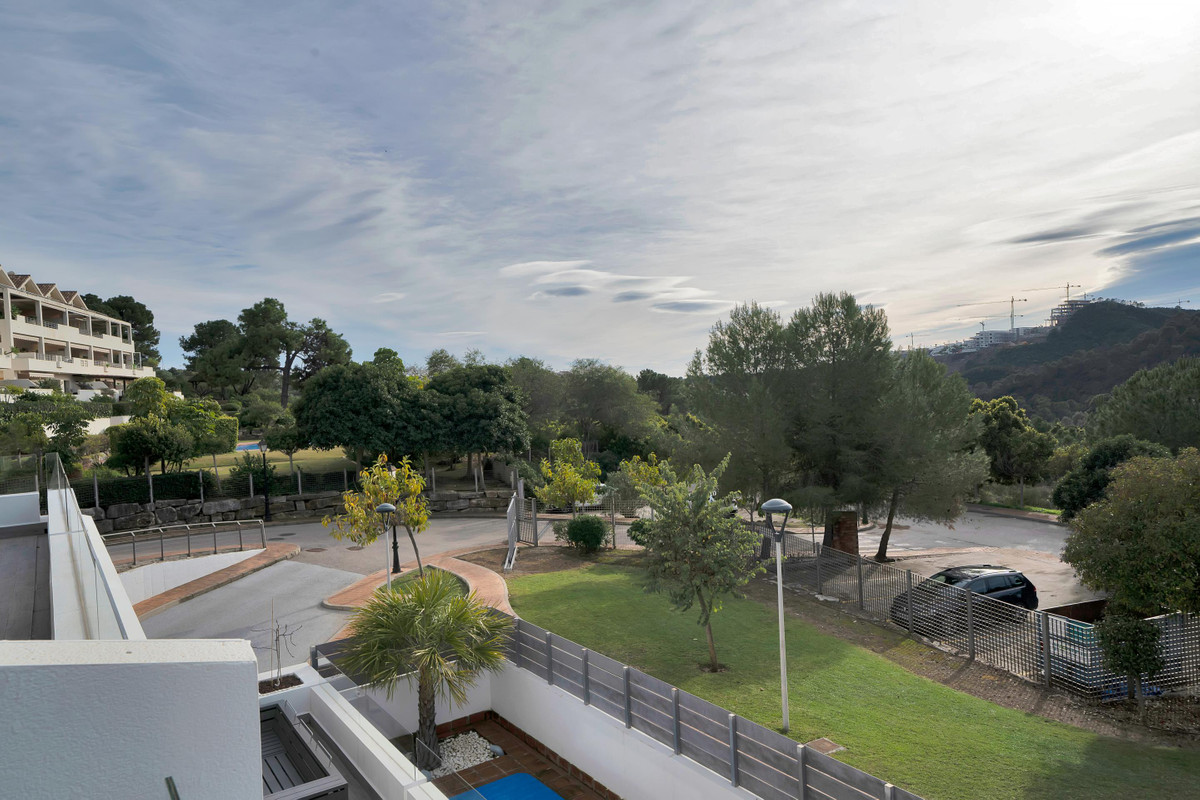 2 Bed Apartment for sale in Estepona Costa Del Sol, Málaga, Spain