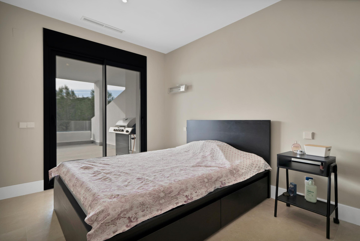 2 Bed Apartment for sale in Estepona Costa Del Sol, Málaga, Spain