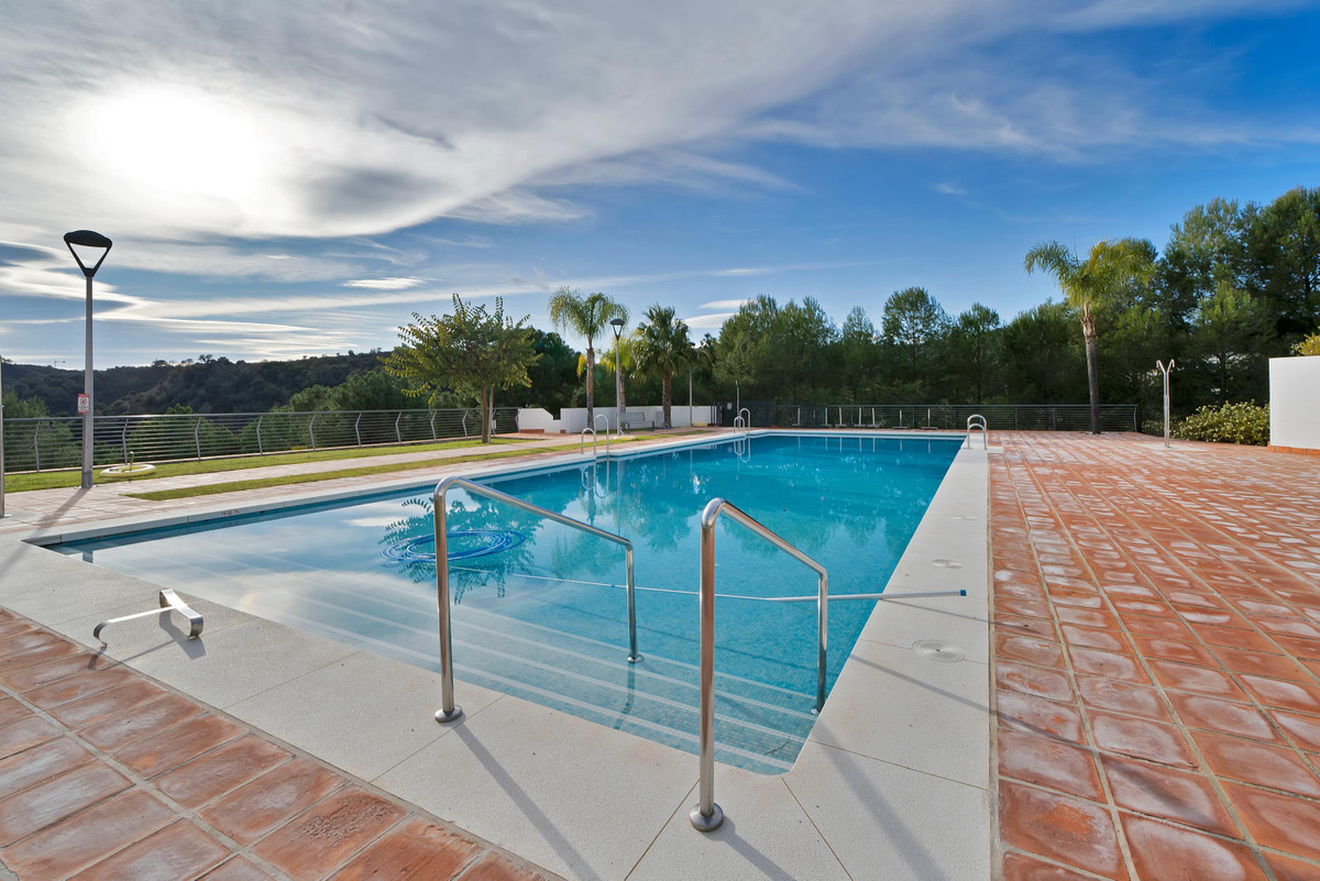 2 Bed Apartment for sale in Estepona Costa Del Sol, Málaga, Spain